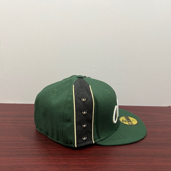 New Era, 59Fifty Fitted Hat, Boston Celtics, Green, Black & Cold - Picture 3 of 11